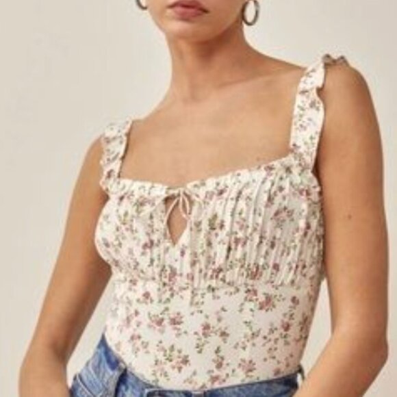 Reformation Cortese Top in floral red green 6 - Picture 1 of 5